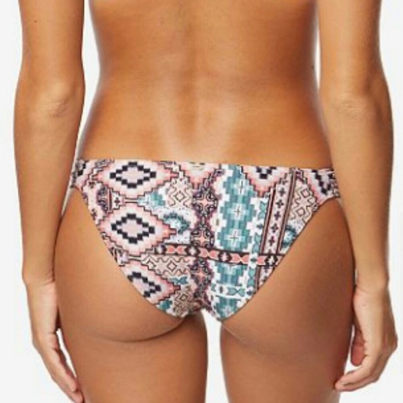 O’NEILL reversible swim bottoms Size Small - Picture 2 of 5